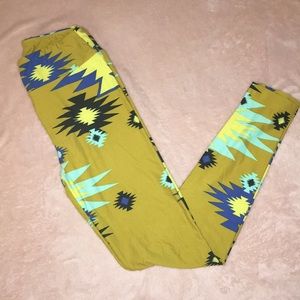 Never worn LuLaRoe Aztec Leggings
